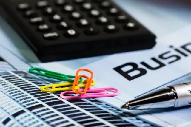 Efektywny outsourcing kadr i płac